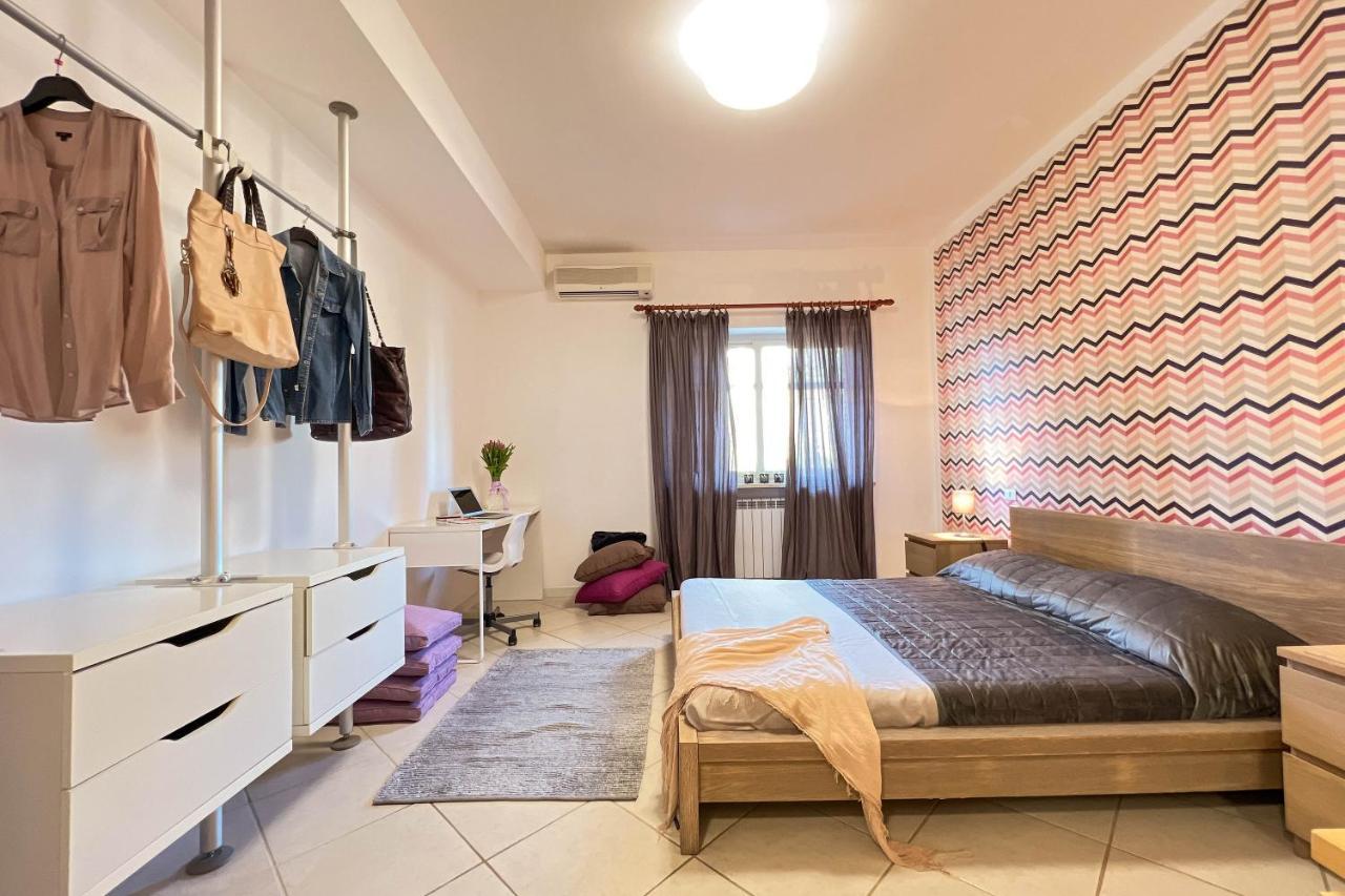 Livingapple Apartment Scauri  Ngoại thất bức ảnh