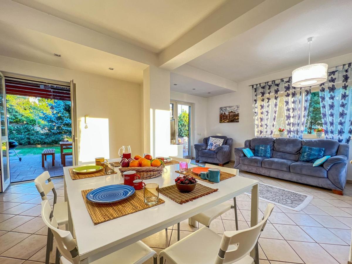 Livingapple Apartment Scauri  Ngoại thất bức ảnh