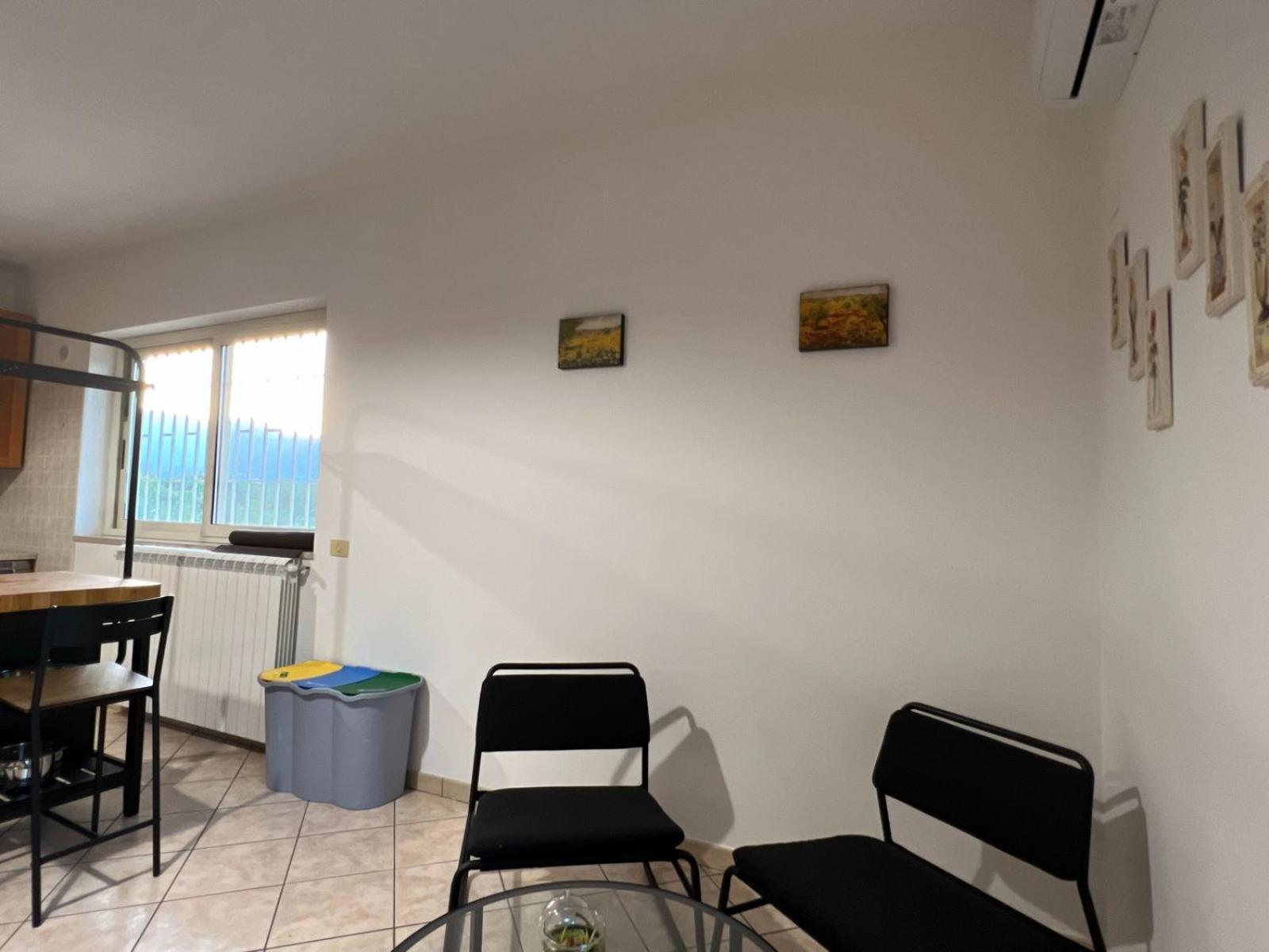 Livingapple Apartment Scauri  Ngoại thất bức ảnh