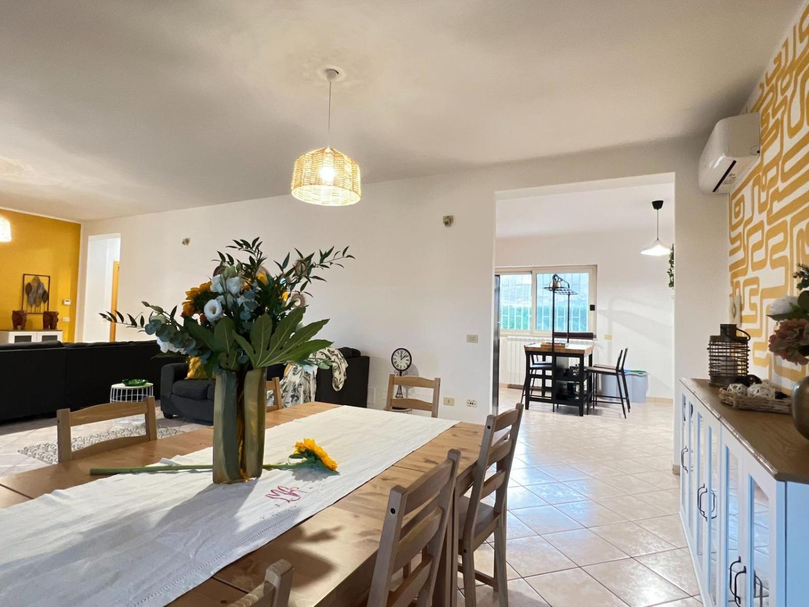 Livingapple Apartment Scauri  Ngoại thất bức ảnh