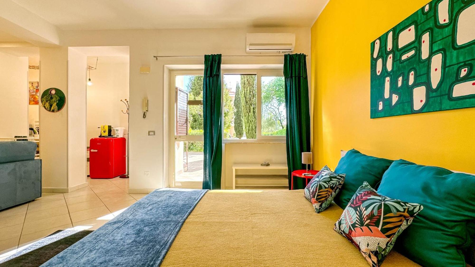 Livingapple Apartment Scauri  Ngoại thất bức ảnh